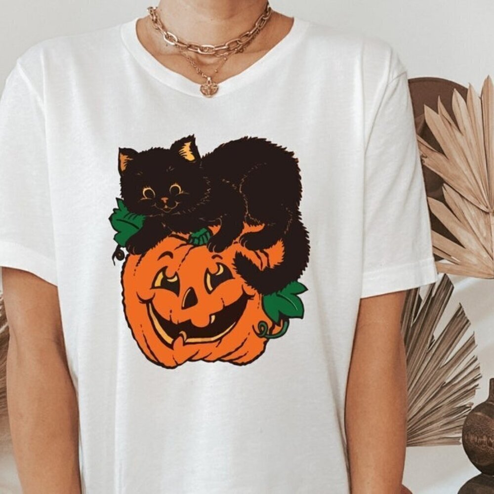 Halloween Pumpkin Retro Spooky Fall Fan Unisex Graphic T-Shirt